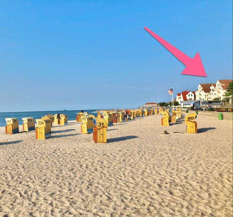 Direkte Strandlage und Meerblick an der Ostsee - Komfortferienwohnung Strandliebe Laboe